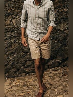 Taylor Stitch The Camp Short in Khaki Herringbone